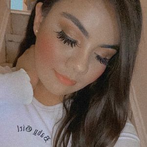 Meet your Posher, Yareli